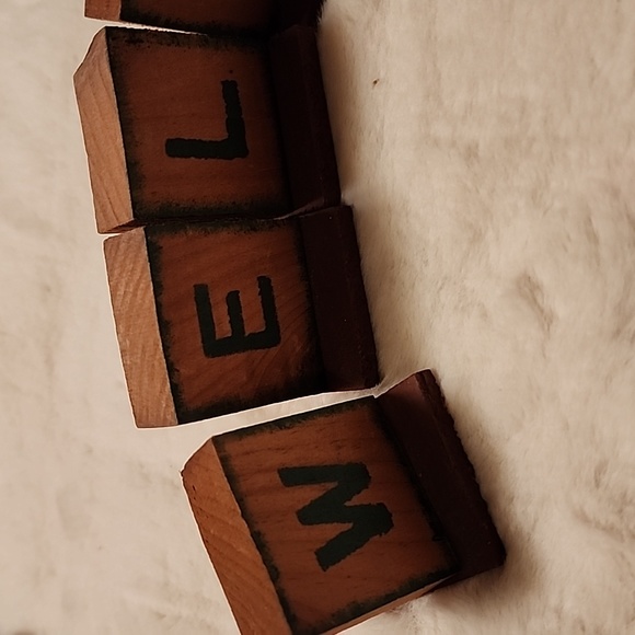 VINTAGE HANDMADE WOODEN " WELCOME " BLOCKS. - Picture 2 of 6